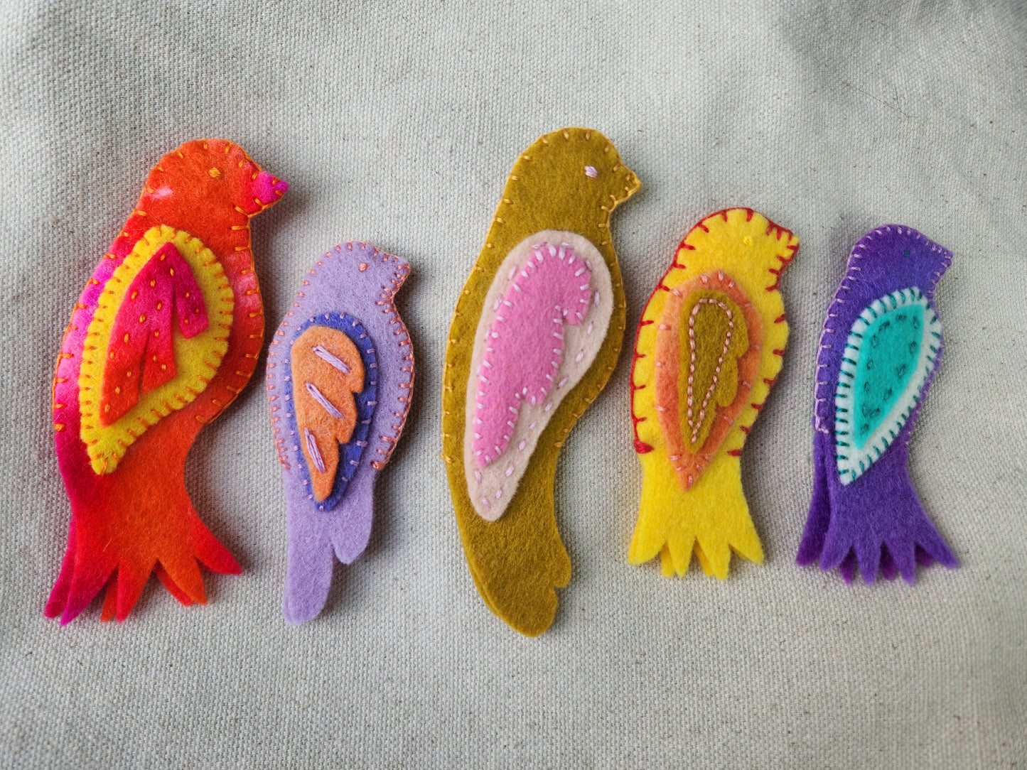 felt bird finger puppet (single)