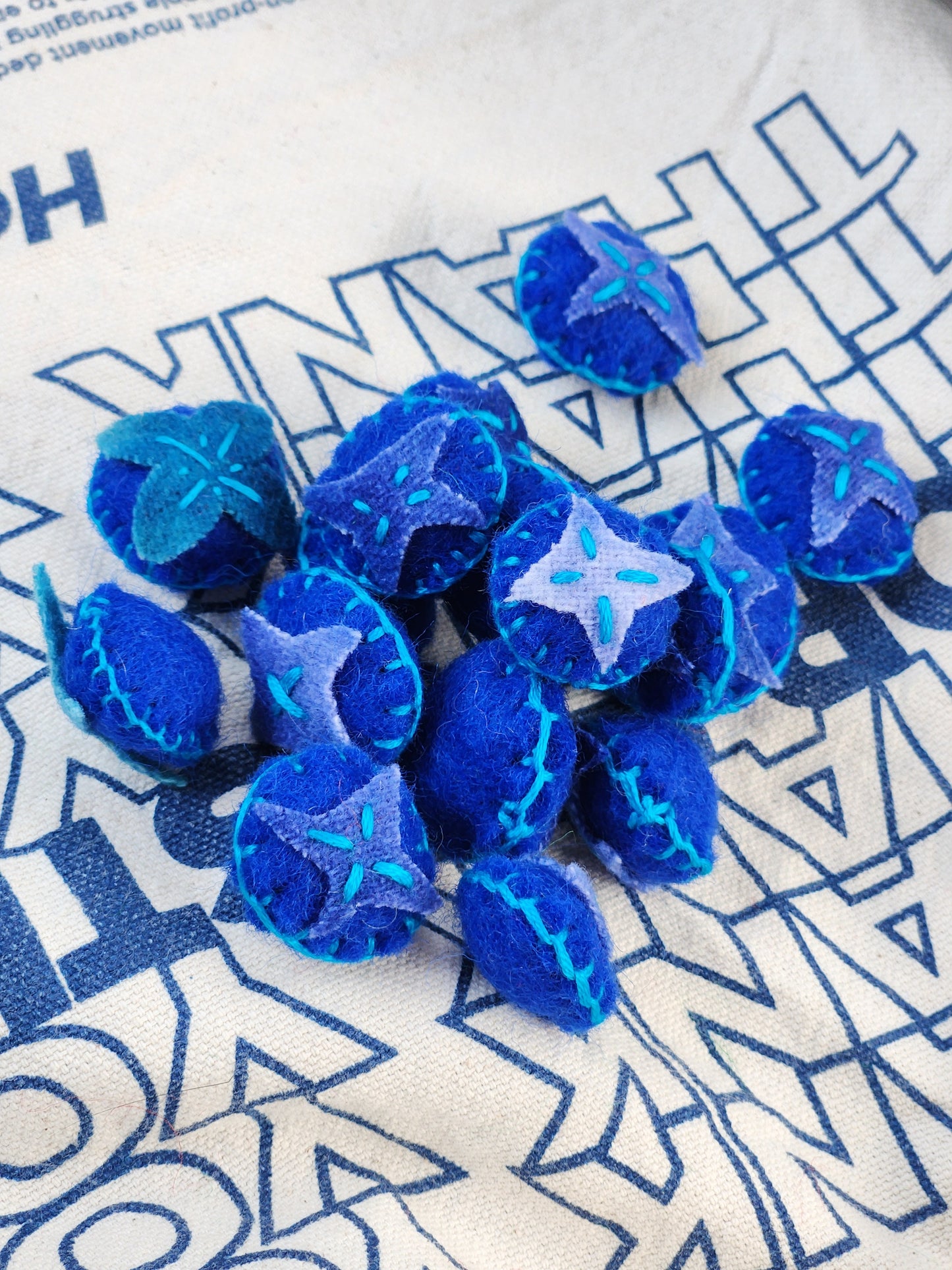 felt fruit blueberry single